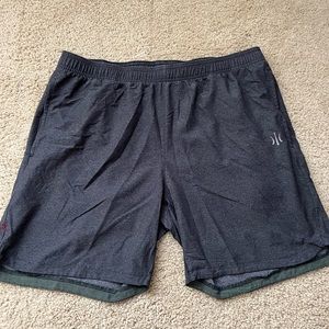 Rhone Charcoal Gray 7” Inseam Workout Guru Shorts